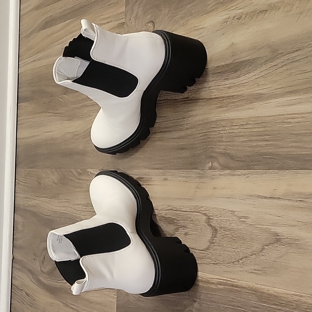 Female heeled boots